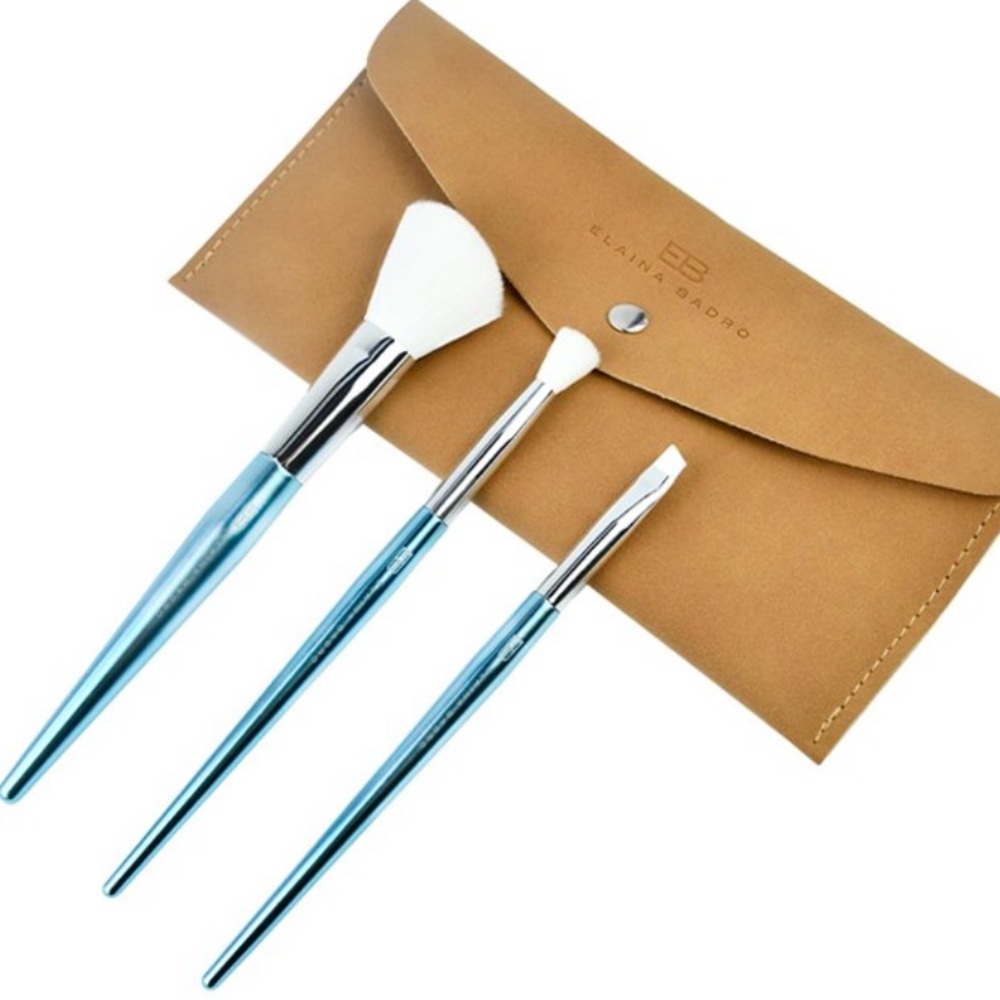 ELAINA BADRO Baby Blues Brush Set